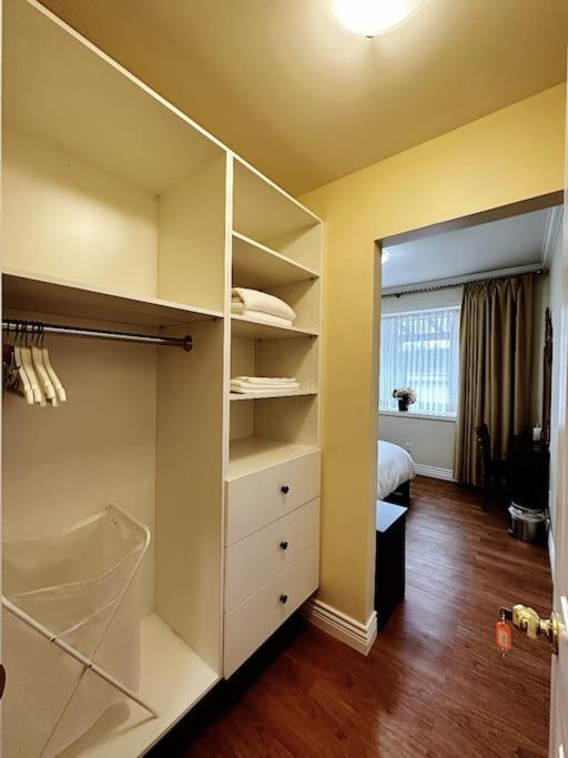 Super Cosy 8Bed & 6Bath In Vancouver Heart Near To Airport And Downtown Exteriör bild