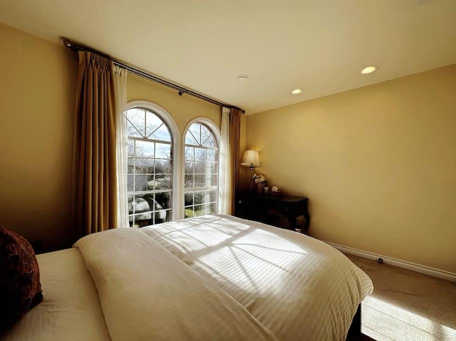 Super Cosy 8Bed & 6Bath In Vancouver Heart Near To Airport And Downtown Exteriör bild