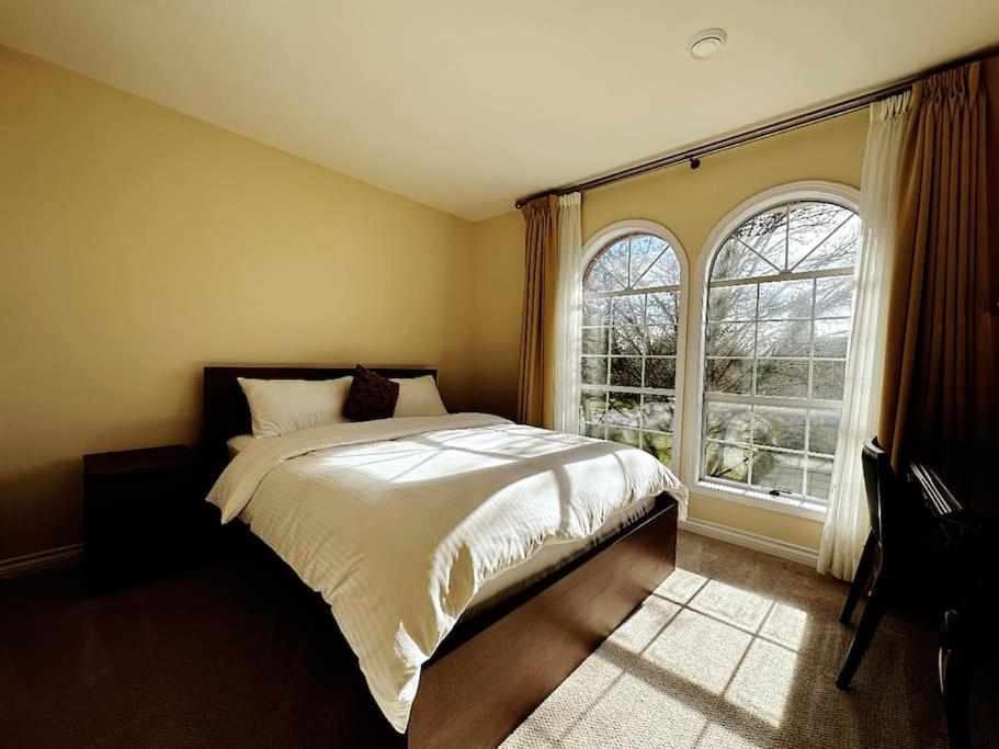Super Cosy 8Bed & 6Bath In Vancouver Heart Near To Airport And Downtown Exteriör bild