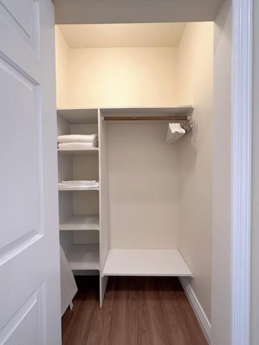 Super Cosy 8Bed & 6Bath In Vancouver Heart Near To Airport And Downtown Exteriör bild