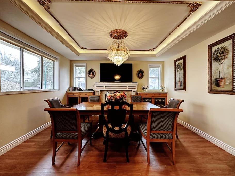 Super Cosy 8Bed & 6Bath In Vancouver Heart Near To Airport And Downtown Exteriör bild