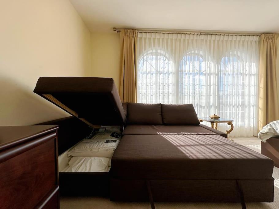 Super Cosy 8Bed & 6Bath In Vancouver Heart Near To Airport And Downtown Exteriör bild
