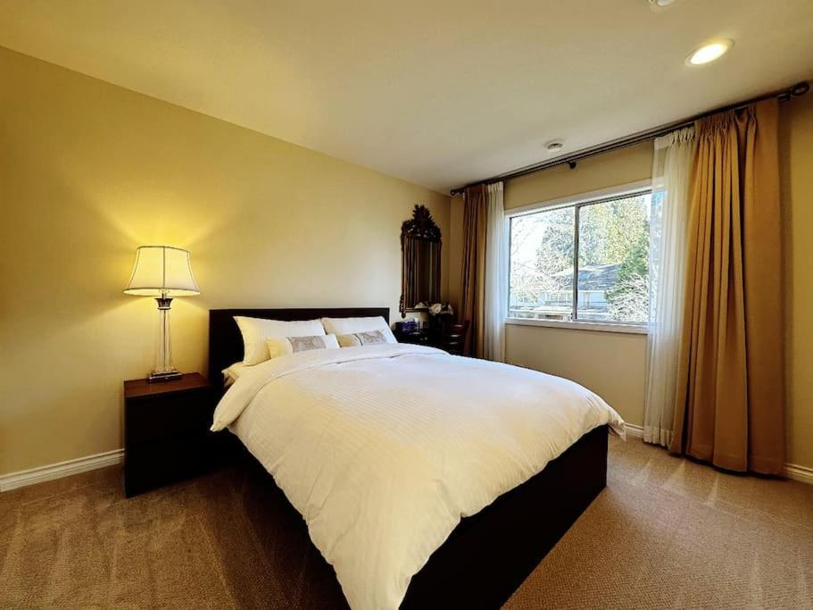Super Cosy 8Bed & 6Bath In Vancouver Heart Near To Airport And Downtown Exteriör bild