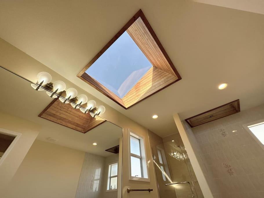 Super Cosy 8Bed & 6Bath In Vancouver Heart Near To Airport And Downtown Exteriör bild