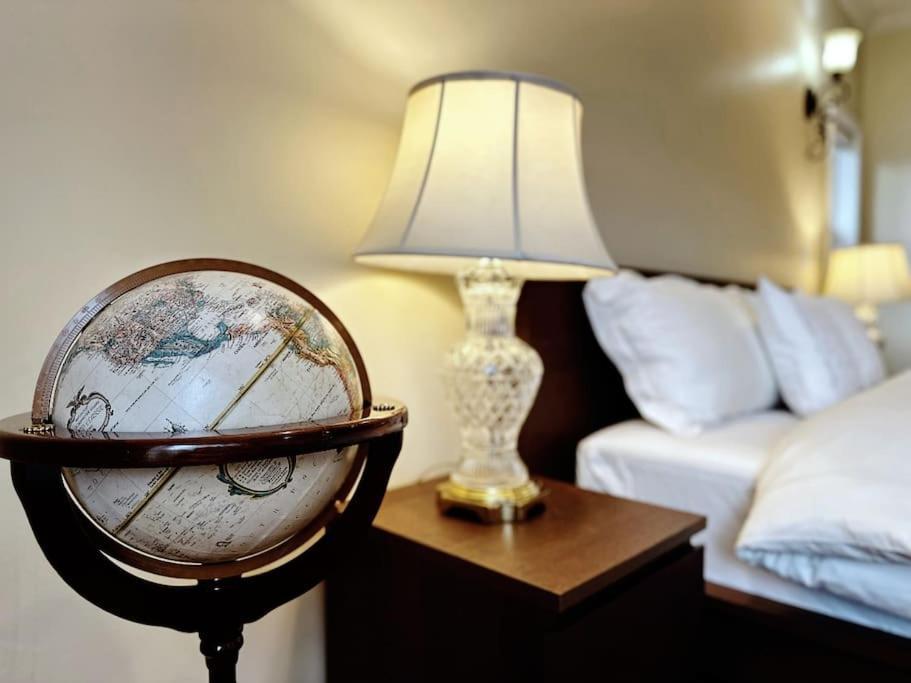 Super Cosy 8Bed & 6Bath In Vancouver Heart Near To Airport And Downtown Exteriör bild