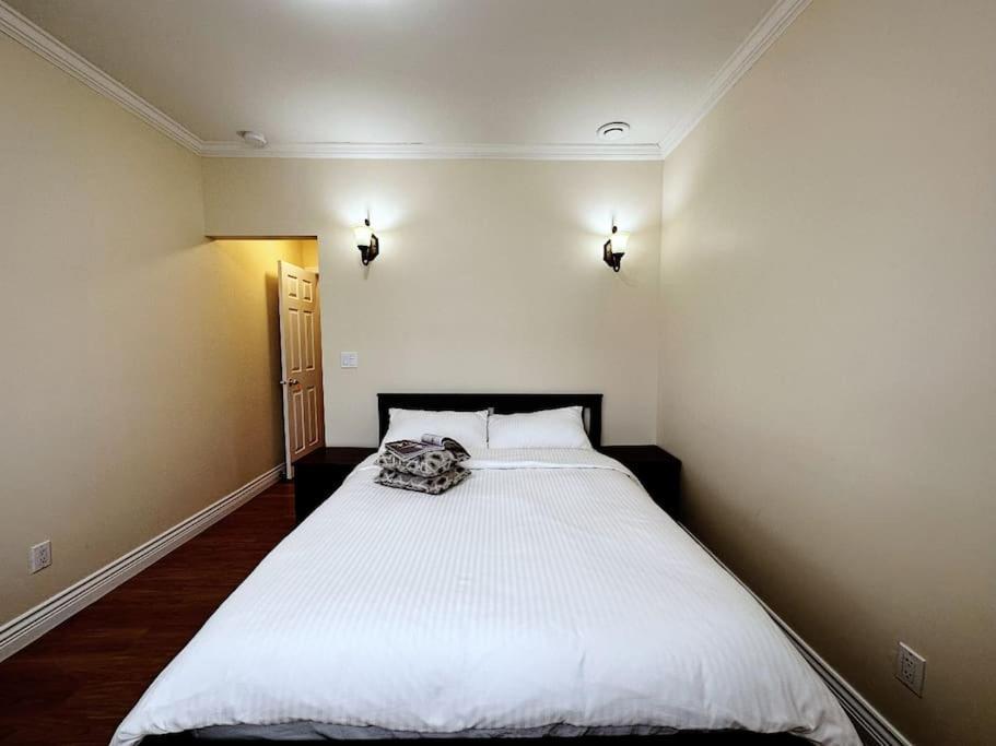 Super Cosy 8Bed & 6Bath In Vancouver Heart Near To Airport And Downtown Exteriör bild